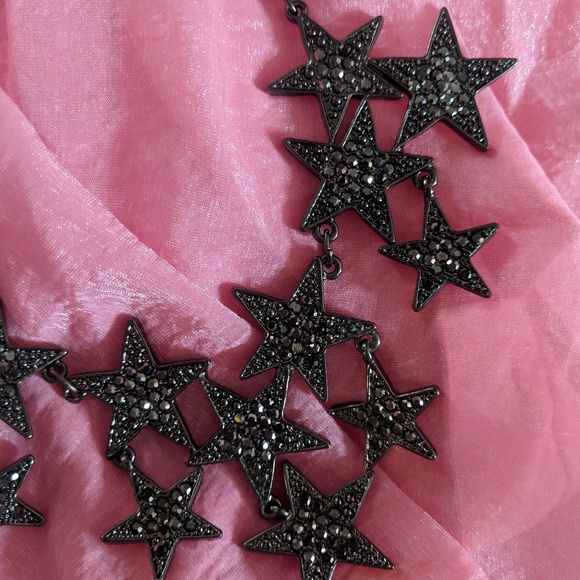 Dark Elegance Gothic Star Necklace - Picture 3 of 5